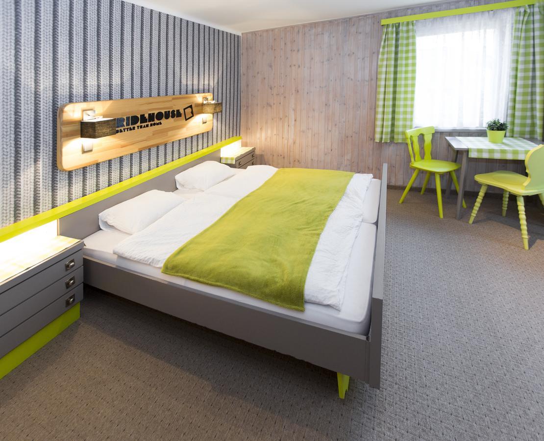 Ridehouse Bed & Breakfast ชลัดมิง ภายนอก รูปภาพ
