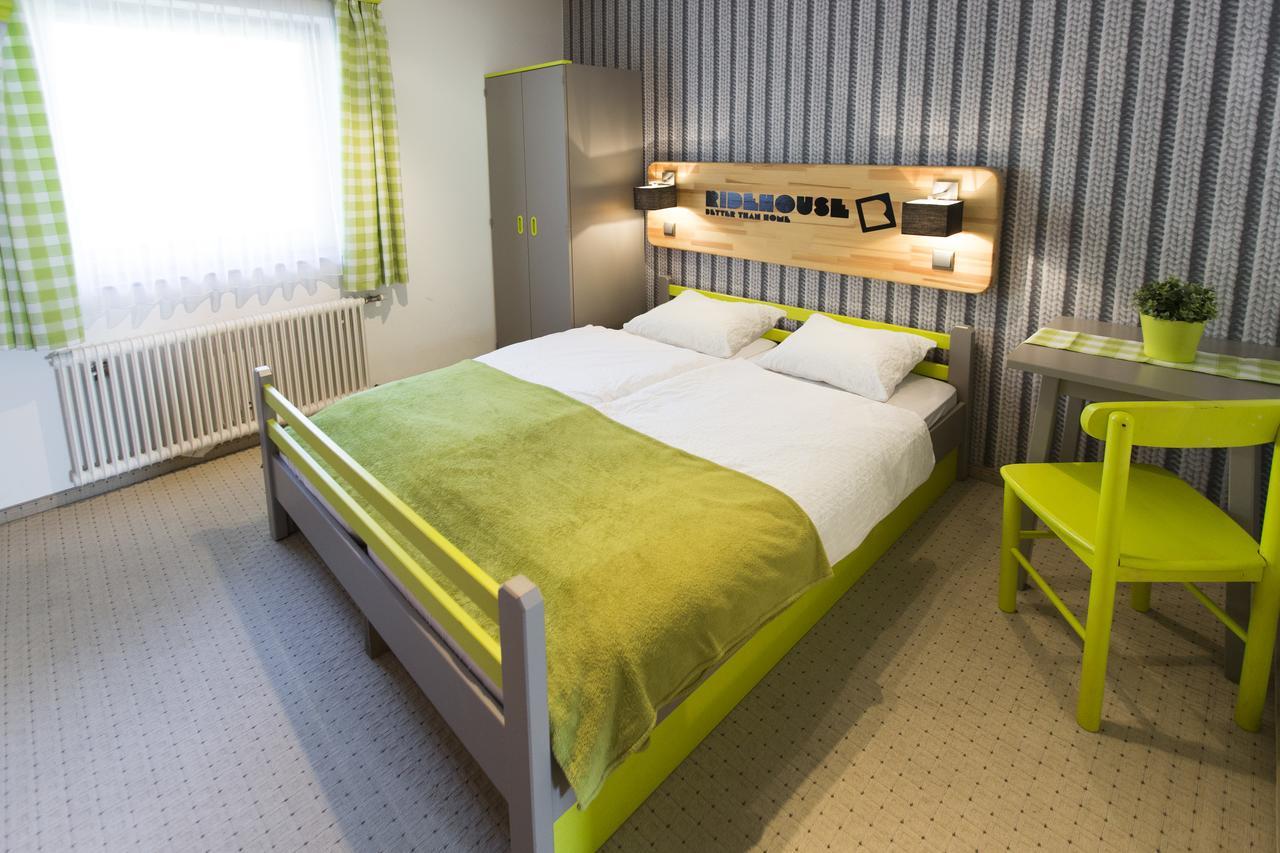 Ridehouse Bed & Breakfast ชลัดมิง ภายนอก รูปภาพ