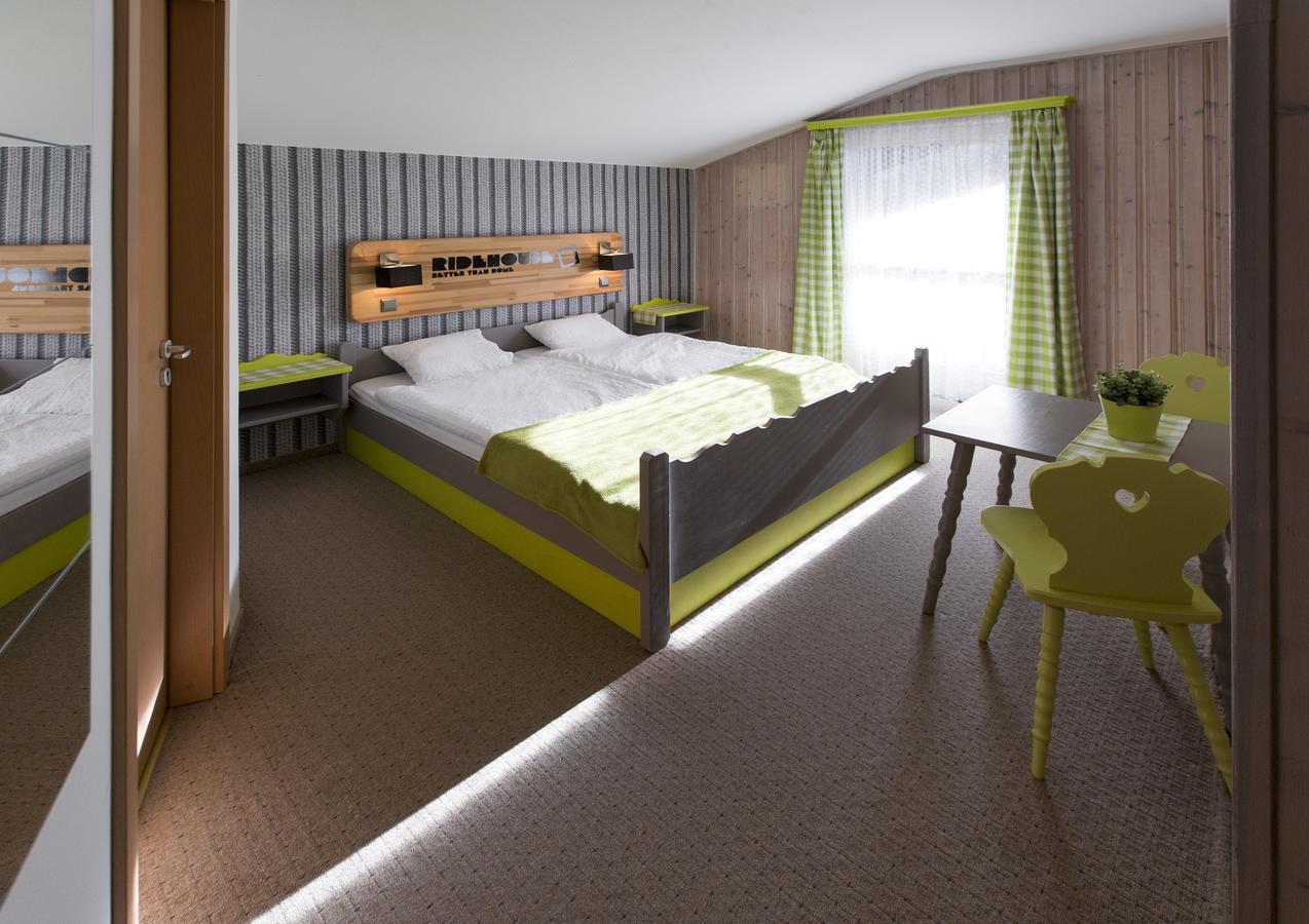Ridehouse Bed & Breakfast ชลัดมิง ภายนอก รูปภาพ