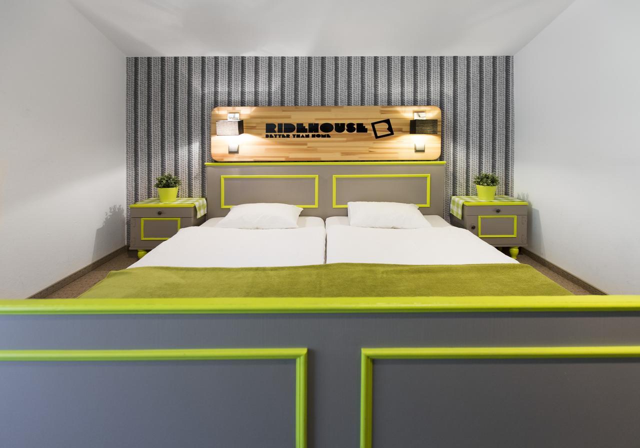 Ridehouse Bed & Breakfast ชลัดมิง ภายนอก รูปภาพ